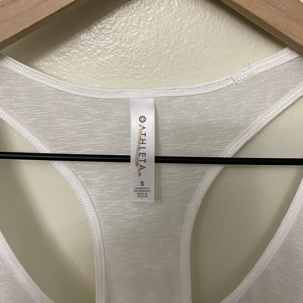 Athleta Vapor Scoop Tank - Picture 6 of 9